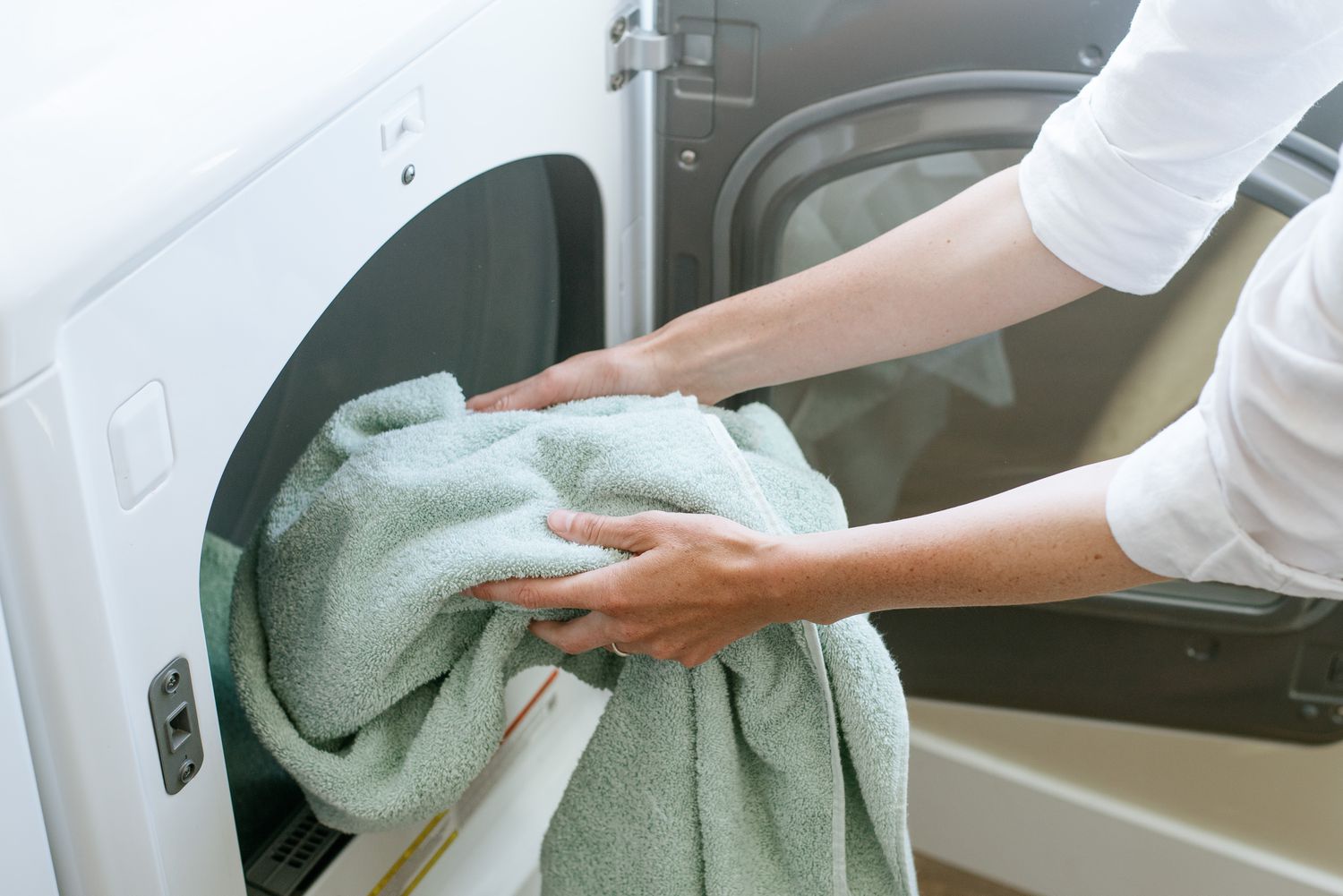 Dryer Not Drying Clothes: What to Check and How to Fix?